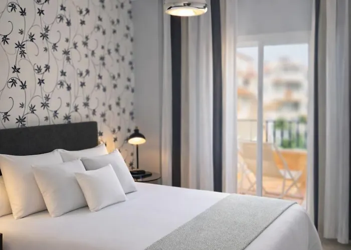 Apartament Abril